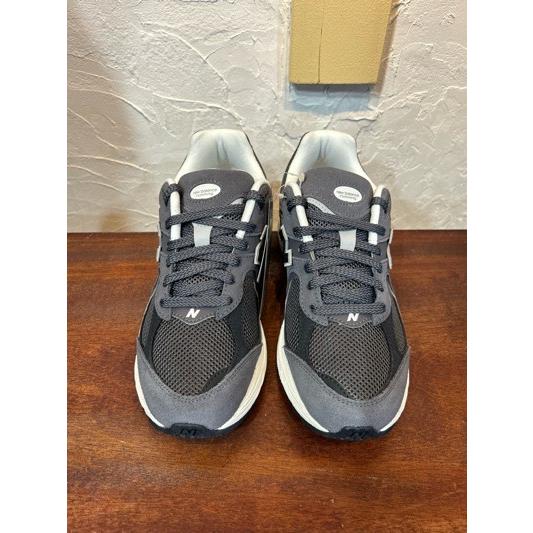 New Balance（ニューバランス） 2002R FL ダークグレー : MAGIC-U