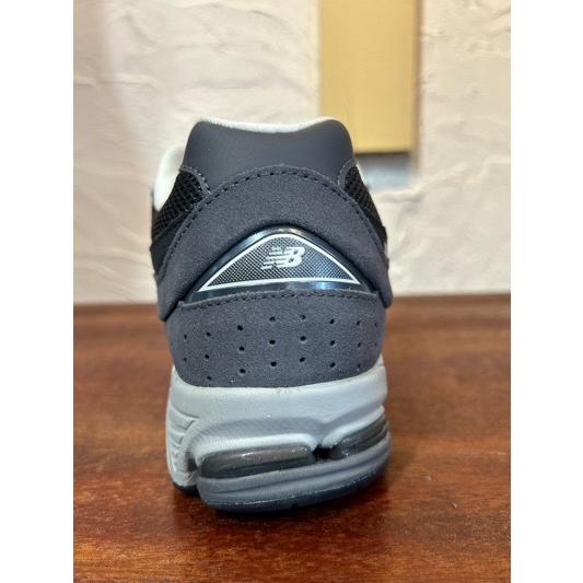 New Balance（ニューバランス） 2002R FL ダークグレー : MAGIC-U