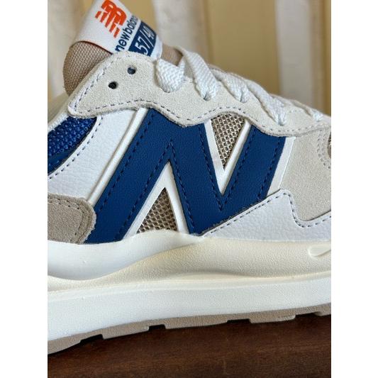 ニューバランス New Balance 57/40 ベージュ ブルー　スニーカー ニューバランス New Balance メンズ スニーカー 57/40_ M5740D