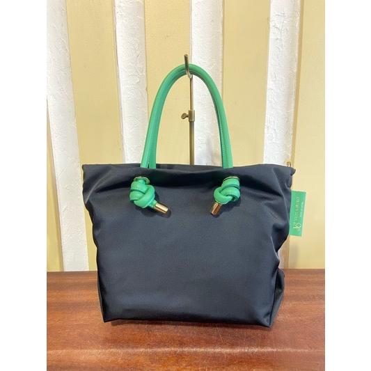 VIOLA d'ORO/ヴィオラドーロ　BIANCA（ビアンカ）　ナイロンバッグ　V-2174 BLACK×KELLY GREEN | VIOLAd'ORO