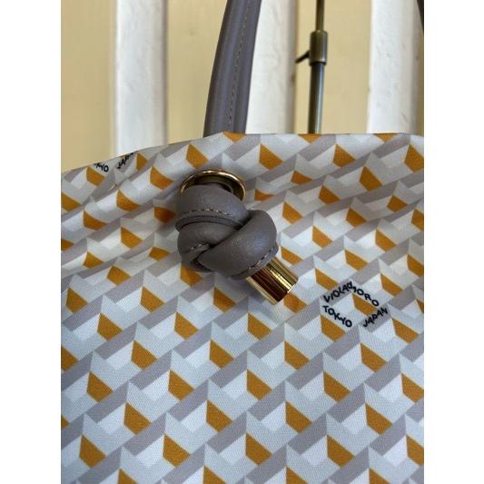 VIOLA d'ORO/ヴィオラドーロ　BIANCA（ビアンカ）　ナイロンモノグラムトートバッグ　V-2185 モノグラムトープ | VIOLAd'ORO | 04