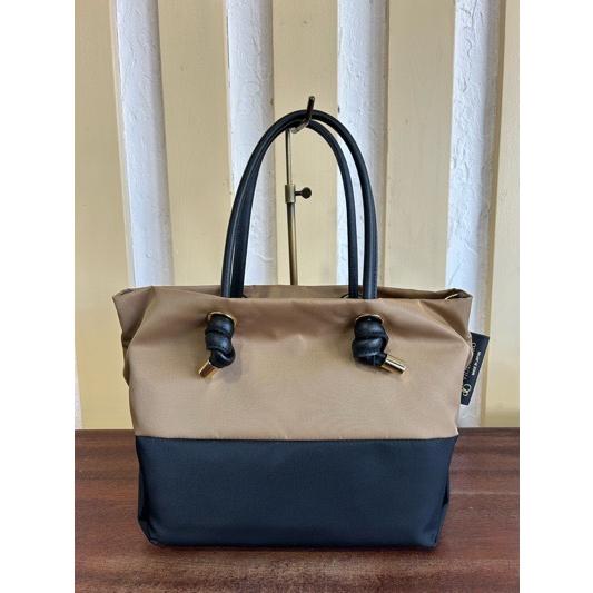 VIOLA d'ORO/ヴィオラドーロ　BIANCA / V-2249 ノットハンドルプリントナイロントートS サイズ Dベージュ／ブラック×ブラック | VIOLAd'ORO