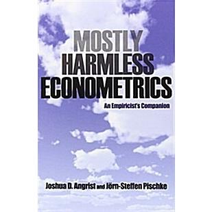語学+参考書 Mostly Harmless Econometrics: An Empiricist's Companion Mostly Harmless Econometrics: An Empiricist's Companion (Paperback