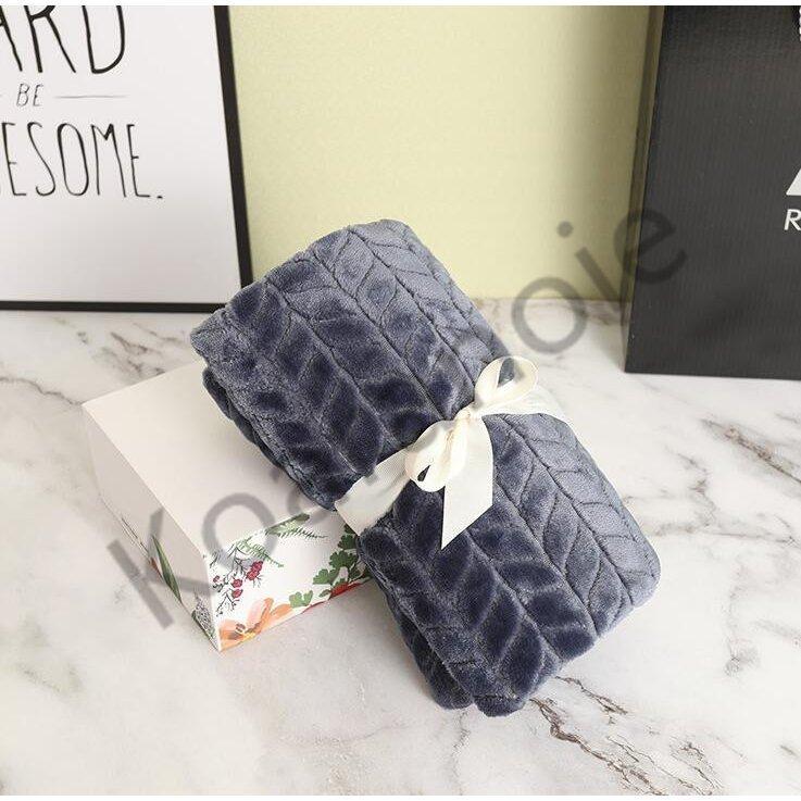 お名前刺繍ギフト) ブランケット ひざ掛け SEN TO SENブランケット ※ラッピング付き 敬老の日 名入れ ギフト プレゼント おしゃれ 北欧 3way ひざ掛け ブランケット ひざ掛け SENTOSENブランケット セントセン 送料無料 おしゃれ チェック スナップボタン付 デスクワーク おうち時間 防寒 ポンチョ 70×100cm 3WAY ひざかけ 膝掛け おしゃれ かわいい 暖かい 軽量 冷房対策