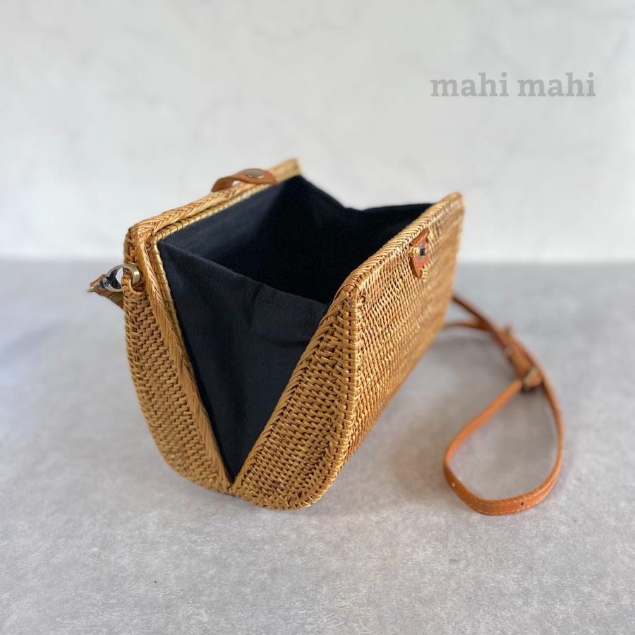 新品・STELAR ハンドメイド ストロー製かごバッグ（バリ製／大きめサイズ） 新品・STELAR ハンドメイド ストロー製かごバッグ（バリ製