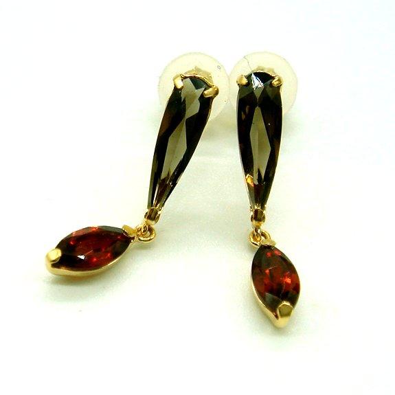 PC1681:K18YG スモーキークォーツ（煙水晶） ガーネット ピアス