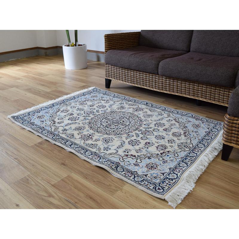 新品 ペルシャ 絨毯 ナイン 9la ノーラー 縦1.3m 横0.9m 新品 ペルシャ 絨毯 ナイン 9la ノーラー 縦1.3m 横0.9m