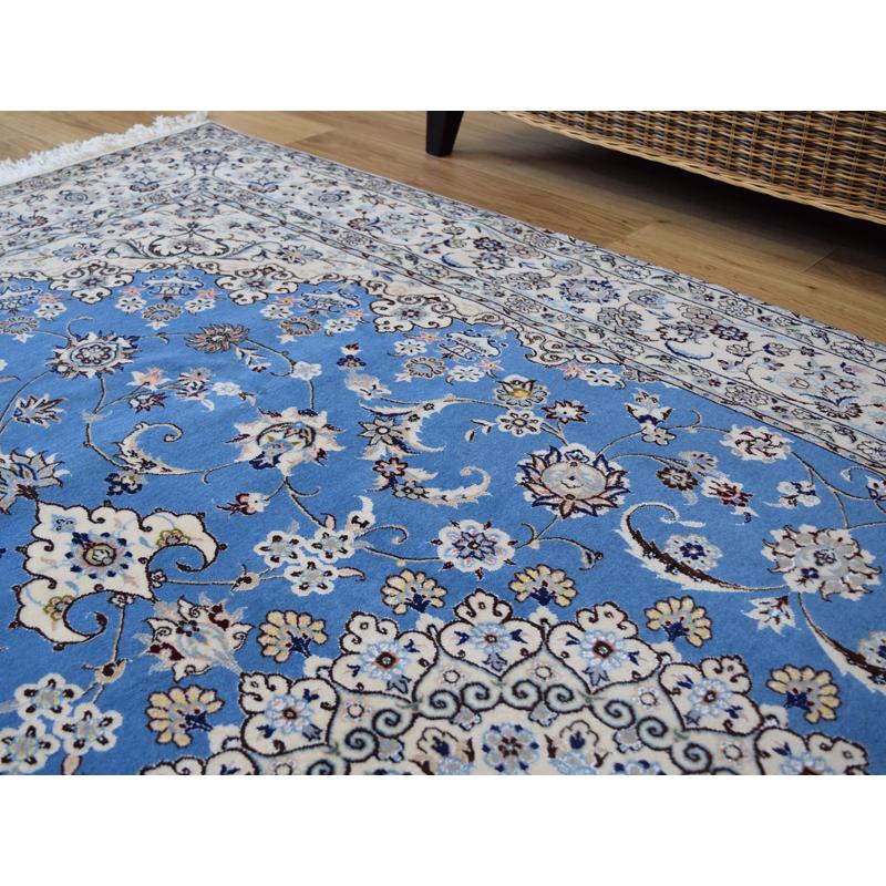 新品 ペルシャ 絨毯 ナイン 6la 工房名入 縦2.5m 横1.6m 4m2 250 新品 ペルシャ 絨毯 ナイン 6la 工房名入 縦2.5m 横1.6m 4m2 250