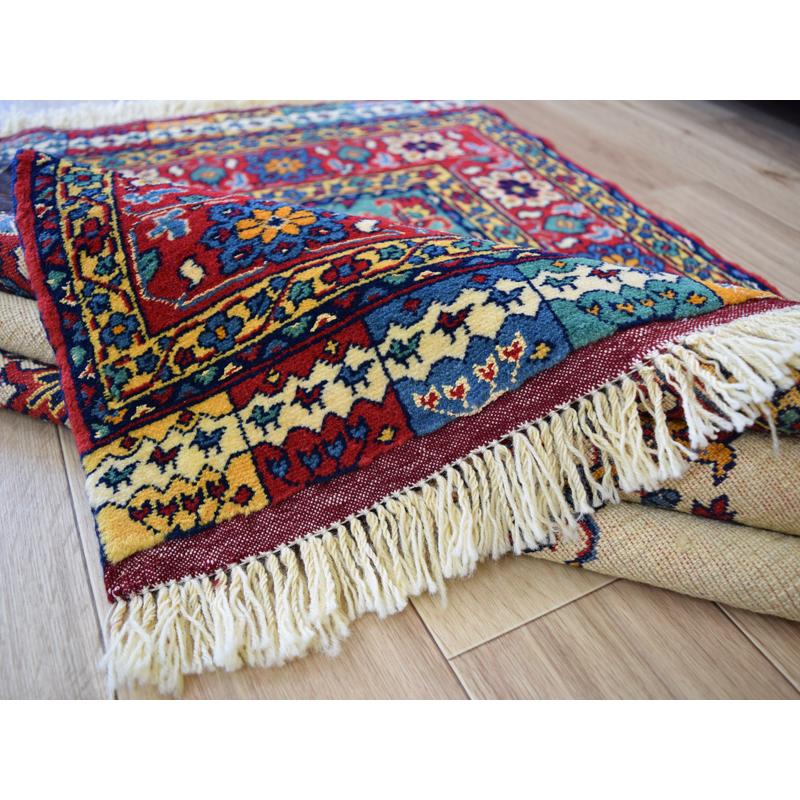 美品 ペルシャ 絨毯 グーチャン 産 縦1.3m 横1.1m 128 x 108 cm 美品 ペルシャ 絨毯 グーチャン 産 縦1.3m 横1.1m 128 x 108 cm