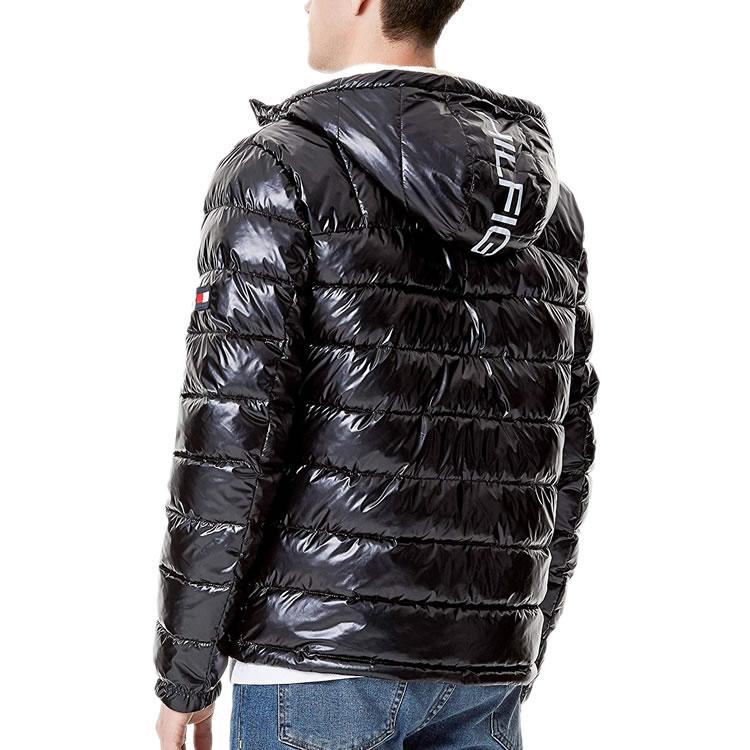 TOMMY HILFIGER（トミー・ヒルフィガー） ダウンジャケット ライト