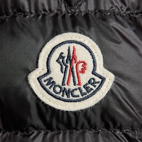 MONCLER（モンクレール） ダウン ダウンジャケット ライトダウン
