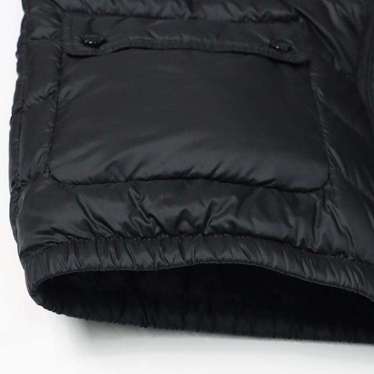 MONCLER（モンクレール） ダウン ダウンジャケット ライトダウン