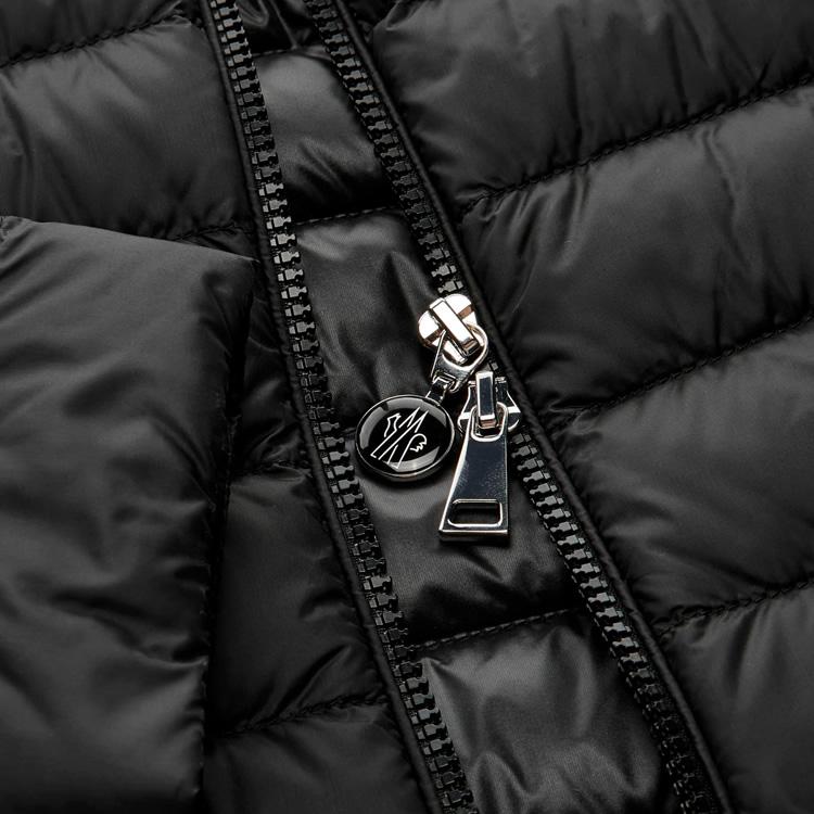 MONCLER（モンクレール） ダウン ダウンジャケット イジェレ IGELLE