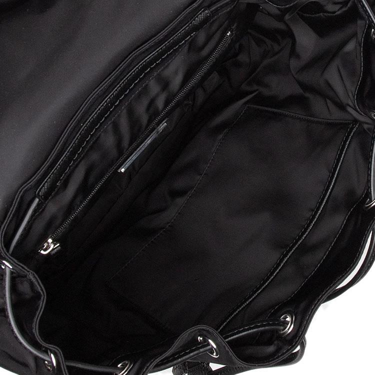 美品　トリーバーチ　リュックサック　黒　フラップ　レザー ブラック　本革　T4 トリーバーチ TORY BURCH バッグ （ブラック） -ファッション