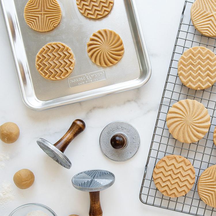 ノルディックウェア ゲオ キャスト クッキースタンプ NORDICWARE らせん 幾何学模様 ND01245馬嶋屋菓子道具店