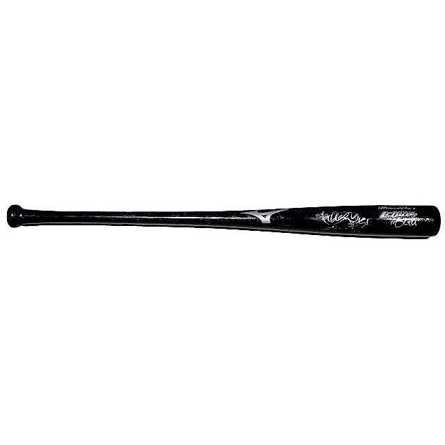 イチロー直筆サイン2016年公式戦実使用済バット ドジャース イチロー直筆サイン2016年公式戦実使用済バット ドジャース
