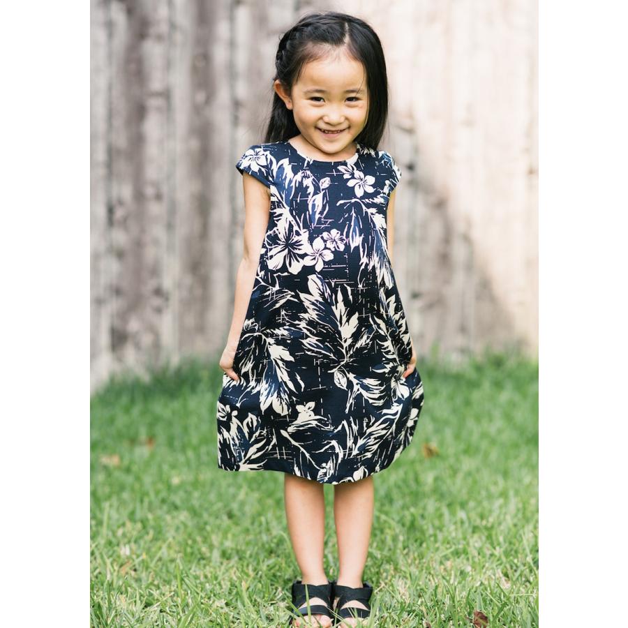 お値下げ！マムエモア　ネイビー 襟付き半袖ワンピース お値下げ！マムエモア ネイビー 襟付き半袖ワンピース お値下げ