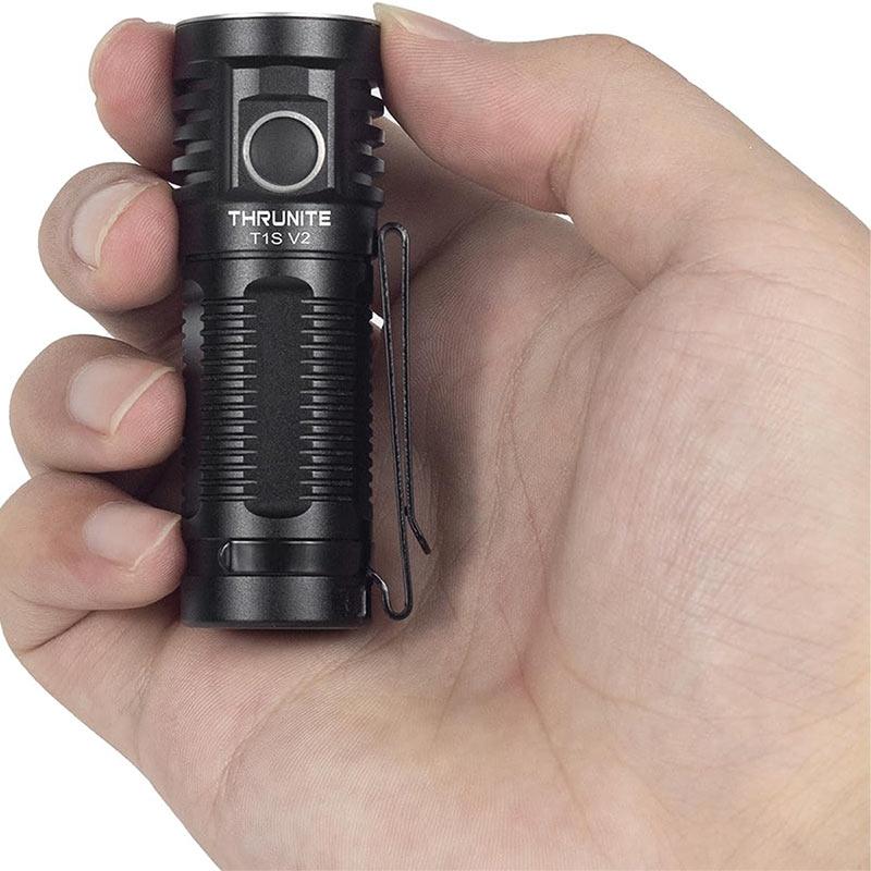 ThruNite TC15 V3 懐中電灯 LEDハンディライト 充電式LEDライト 明るさ