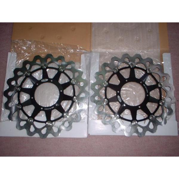 Arashi製 WAVEDISC029黒色 CBR1000RR 06-07 SC57 VTR1000SP-1 VTR1000SP-2 RVT1000R　RC51 フロント用　ウエイブディスク