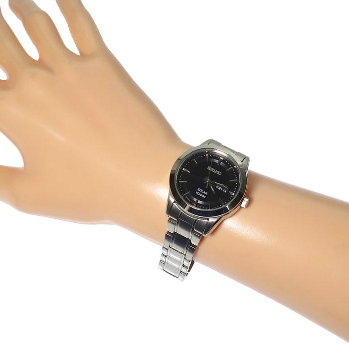 SEIKO（セイコー） V138-0AB0 腕時計 ステンレススチール ソーラー
