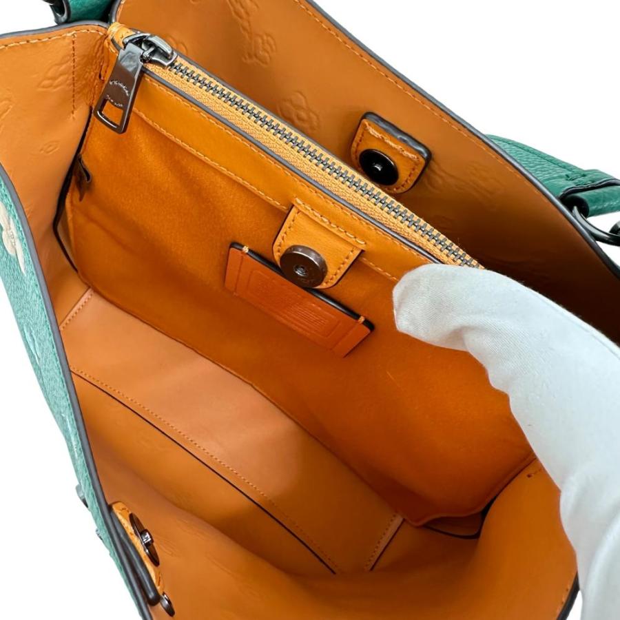COACH（コーチ） C8214 タウンバケット ショルダーバッグ レザー