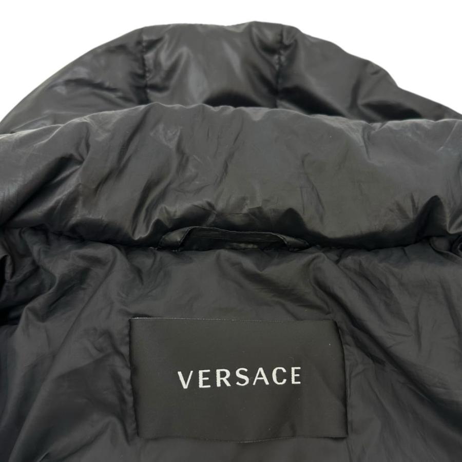 VERSACE/ヴェルサーチ Medusa(メドゥーサ) ベルト付きダウン VERSACE/ヴェルサーチ Medusa(メドゥーサ) ベルト付きダウン