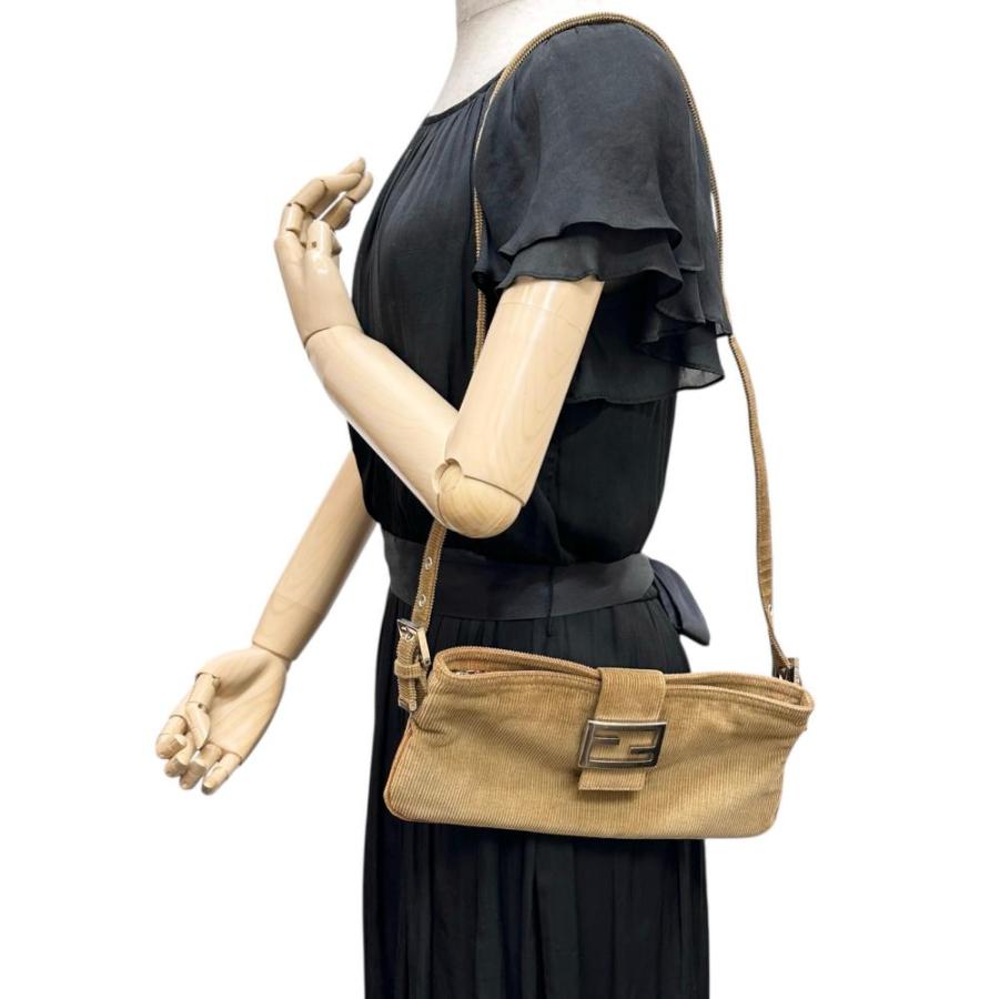 FENDI（フェンディ） FFロゴ ショルダーバッグ コーデュロイ