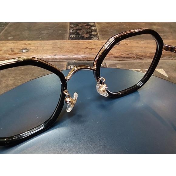 人気絶頂 丹羽雅彦 にわまさひこ Nm 112 3 送料無料 クラシコ アイテム ウェリントン型 厚セル 土日も発送可能 眼鏡 レトロ系 にオススメ 一本は持っておきたい 丹羽雅彦 112 Made In Japan 絶賛レビュー続出 Insfatima Com Ar