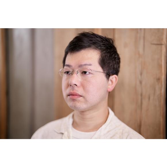 フォーナインズ O-03T 2 シルバー TITANIUM 訳あり品。大変お得な商品