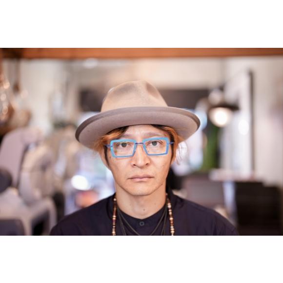 テオ Ribbel 601 未使用品（S） ] 独創的なTheoのスクエア型シート