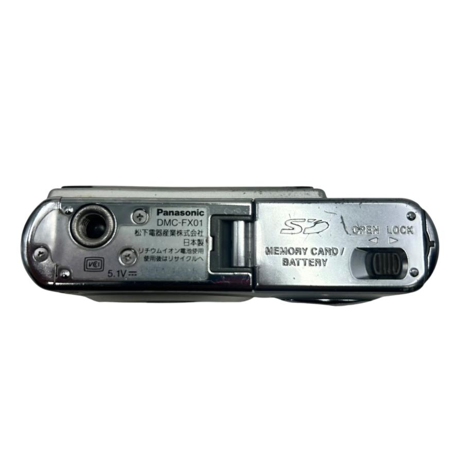 Panasonic FX01動作確認済み LEICAレンズ バッテリー・充電器付 □Panasonic LUMIX DMC-FX01 シルバー コンパクトデジタルカメラ LEICA