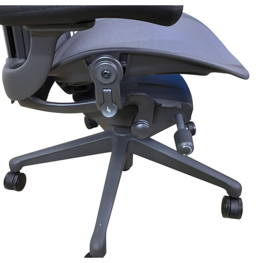 □極美品 Herman Miller アーロンチェア Bサイズ メッシュチェア 