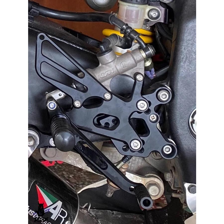 【互換品】 ヤマハ YZF R6 2006-2023用 Fxcnc アルミニウム製バイク保護キット フットペグ ペダル フットレスト 2016-2019 社外製の画像