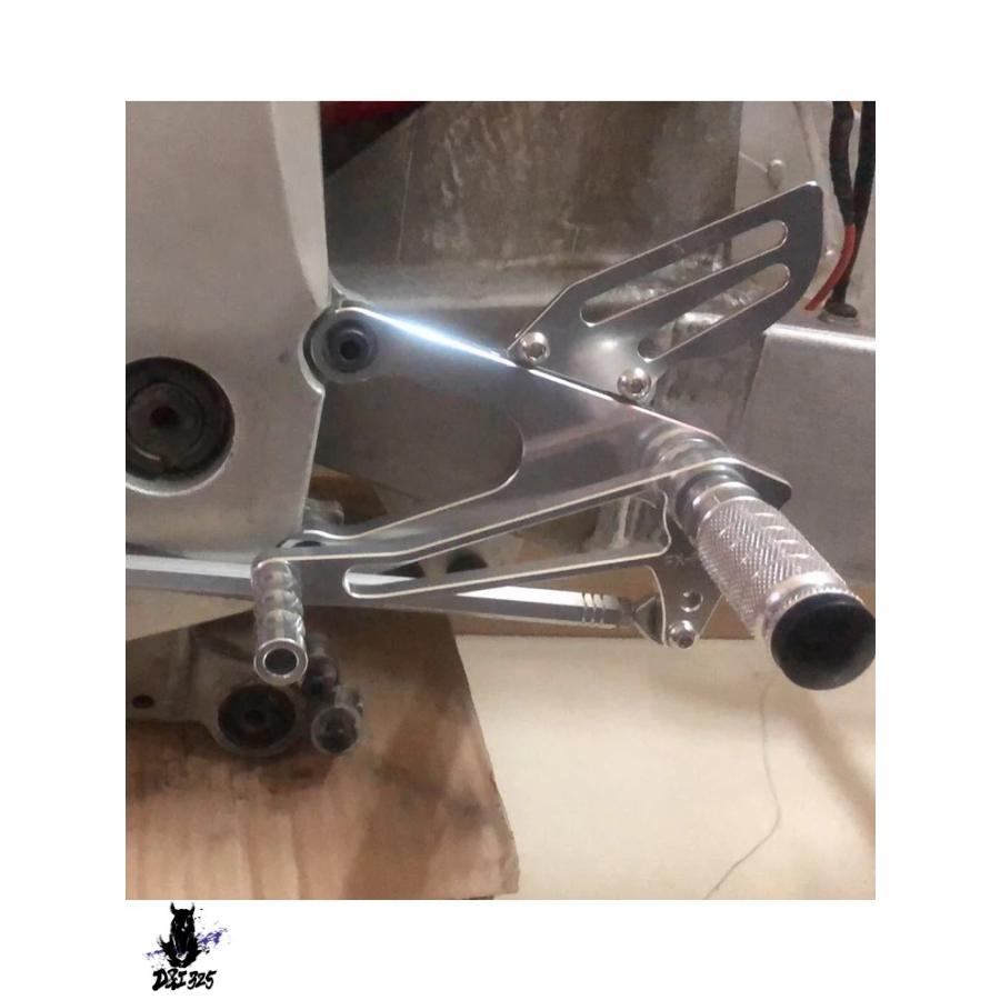 【互換品】 ホンダ NSR250 MC21 MC28 1990-1997 バイク用リアフットペグペダル 社外製の画像