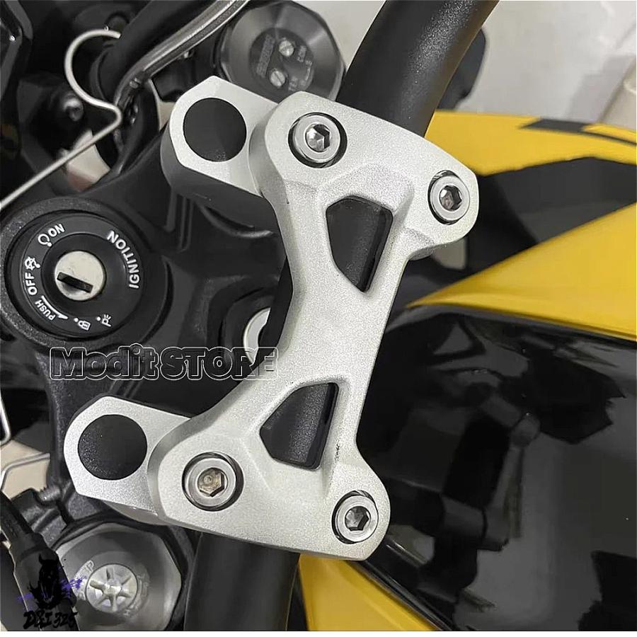 互換品】 ストリートトリプル 765R RS 2023-2025用 ハンドルバー