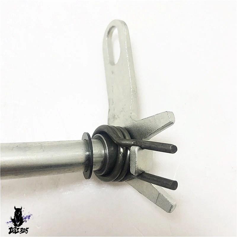 【互換品】 Benelli TNT25 TNT250 BN251 TRK251 Leoncino250のクランクシャフトシャフト 社外製の画像