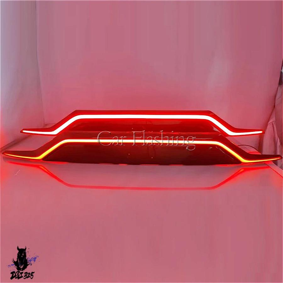【互換品】 Toyota RAV4 LEDリアバンパーライト カーブレーキライト ダイナミックストリーマー フォグライト 2019-2023 社外製の画像