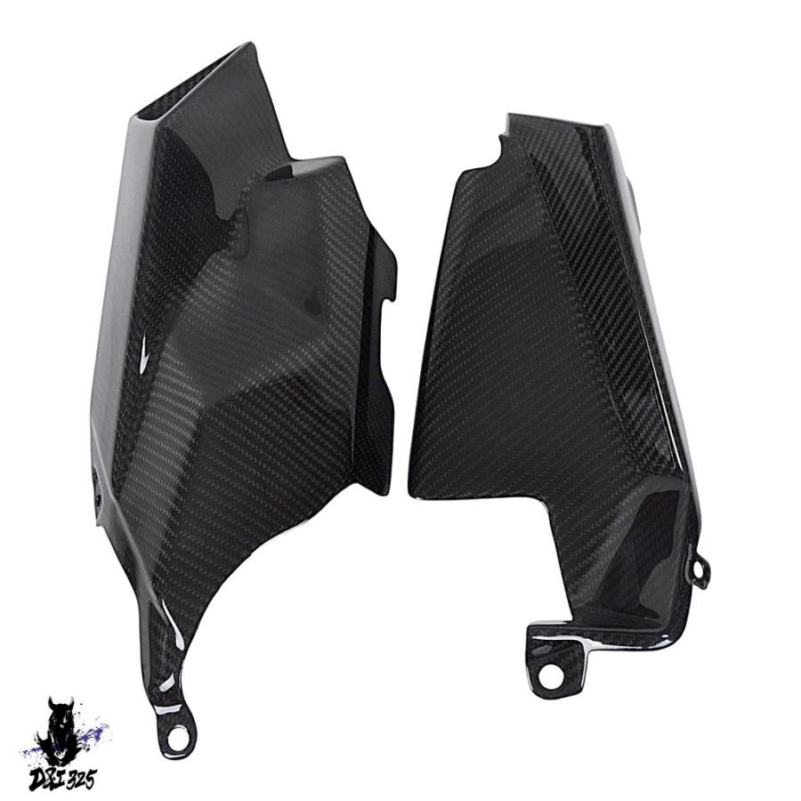 並行輸入品】 バイクカーボン排気カバーマフラー保護ガードアプリリア