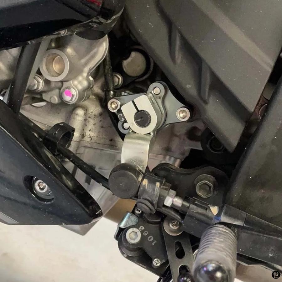 ギアシフトサポートスタビライザー カワサキZX-25R ZX25R 2020-2021