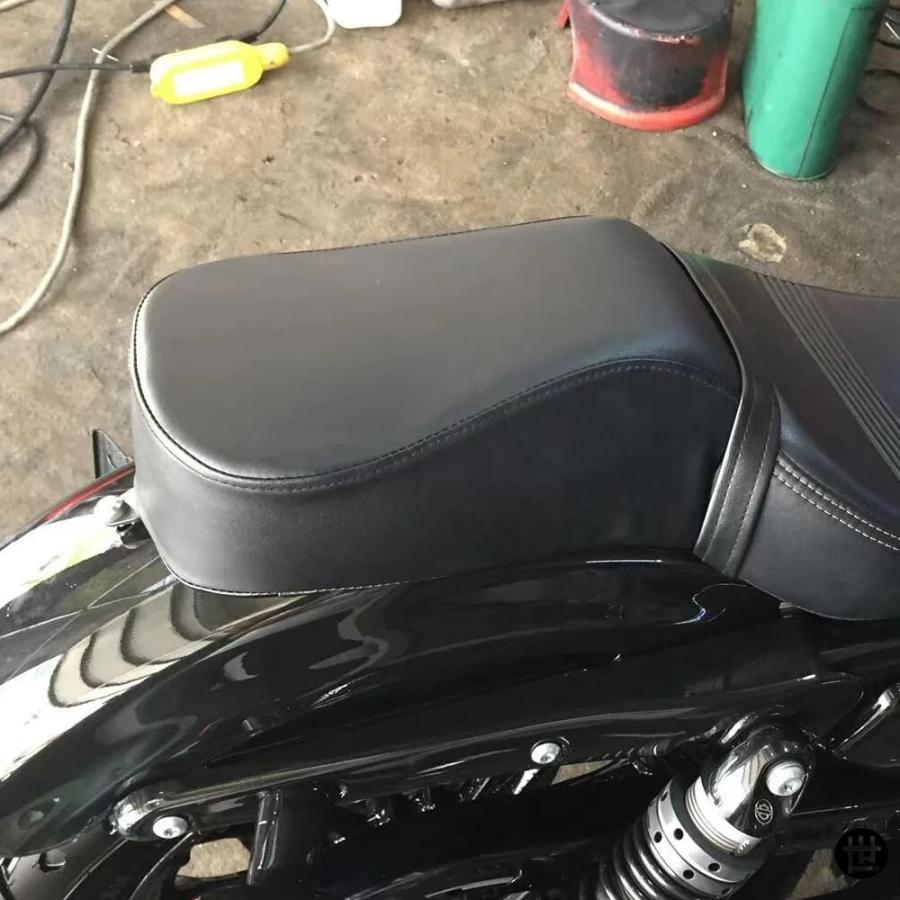 ハーレー アイアン 883 XL883N N XL883 48 スポーツスター 1200 1200C 2016-2022用 バイクシート パッセンジャー ピリオン リアサドルクッションの画像