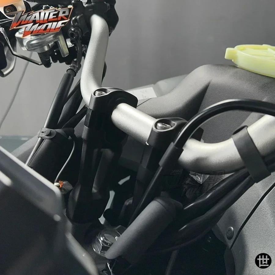 クランプバークランプオートバイ 用 ヤマハ 1 1/8" CNC アルミ オートバイ ハンドルバー ライザー 28mm 調節可能 フ ホンダ オートバイ ハンドルバーライザー クランプハンドル 28mm X-ADV750 xadv 750 × adv 2017 2018 2019  2020 2021 : poka46 - 通販 - Yahoo!ショッピング