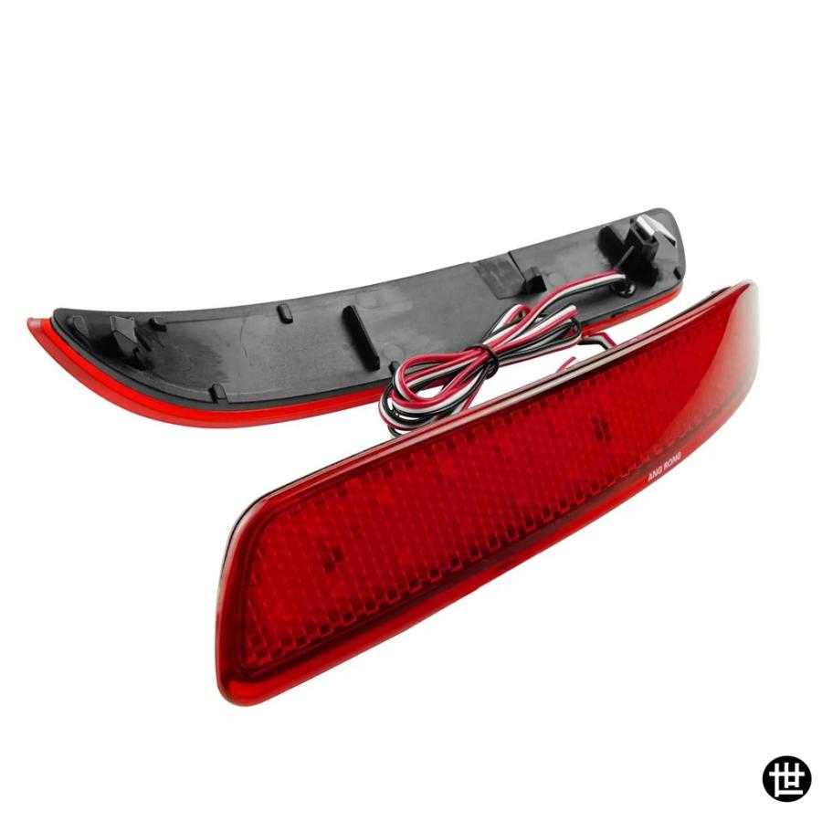 BMW X5 E70 M 2006-2013用 2個入り レッドレンズ LED リアバンパー 