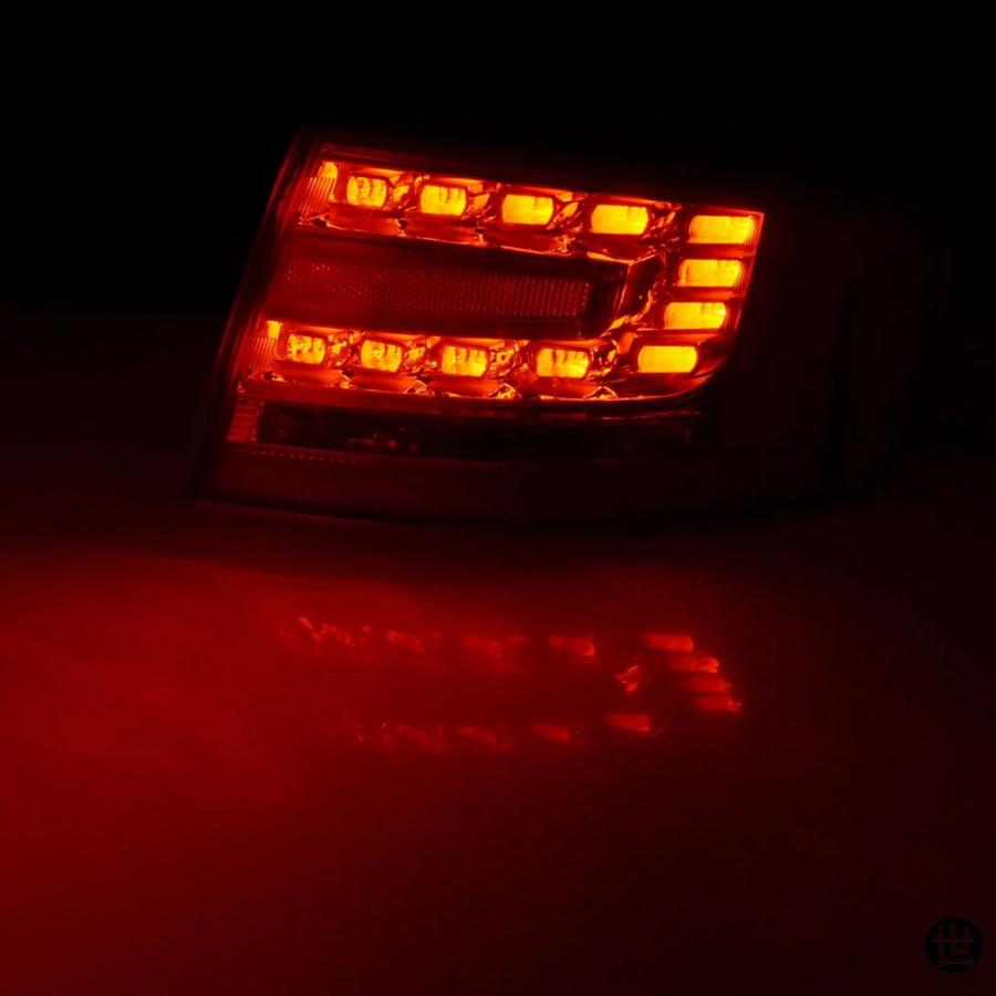 AUDI A4 B8 サルーン 09-12 右側 LED リアアウターテールストップ