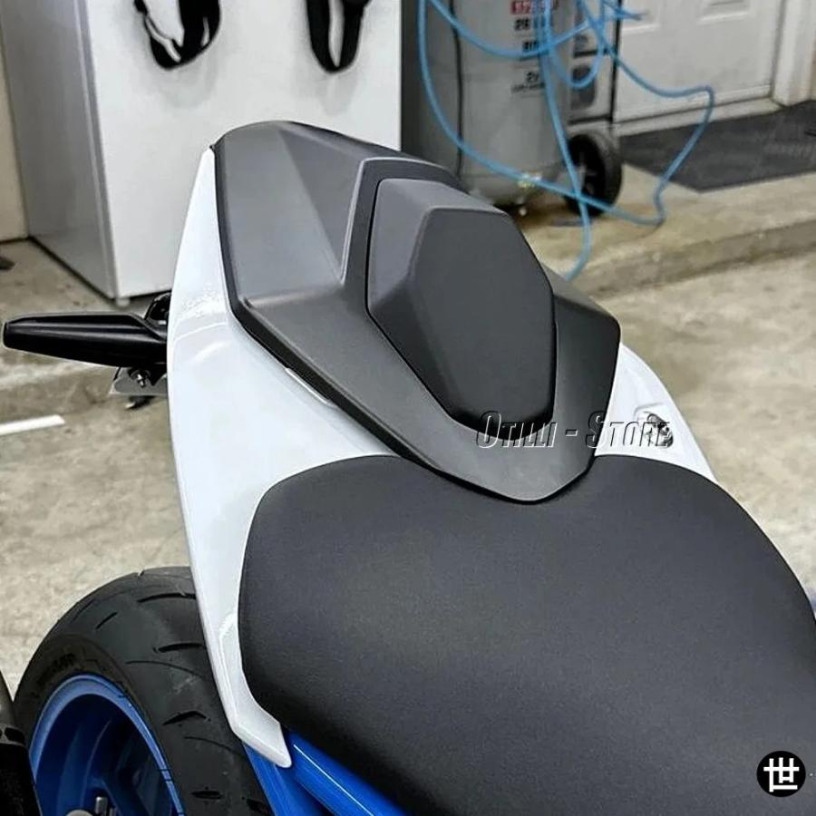 バイク用パッセンジャーシートカバー テールカウルフェアリング スズキ