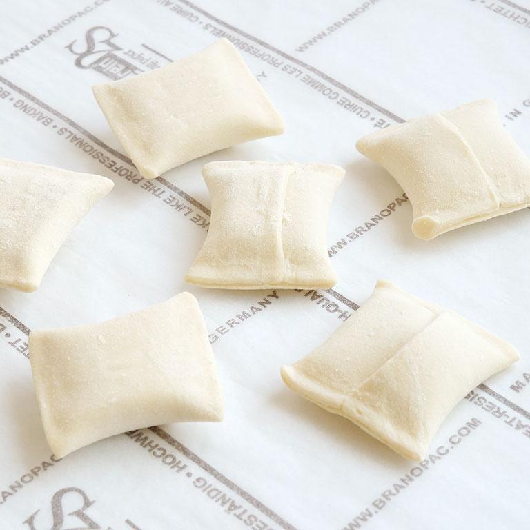 ISM（イズム）ミニショコラ 24g×160 冷凍パン生地 業務用 1ケースの画像