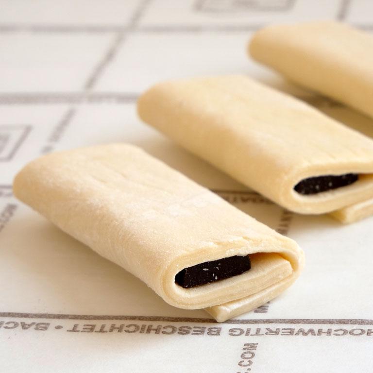 ISM（イズム） ショコラ 52g×100 冷凍パン生地 業務用 1ケースの画像