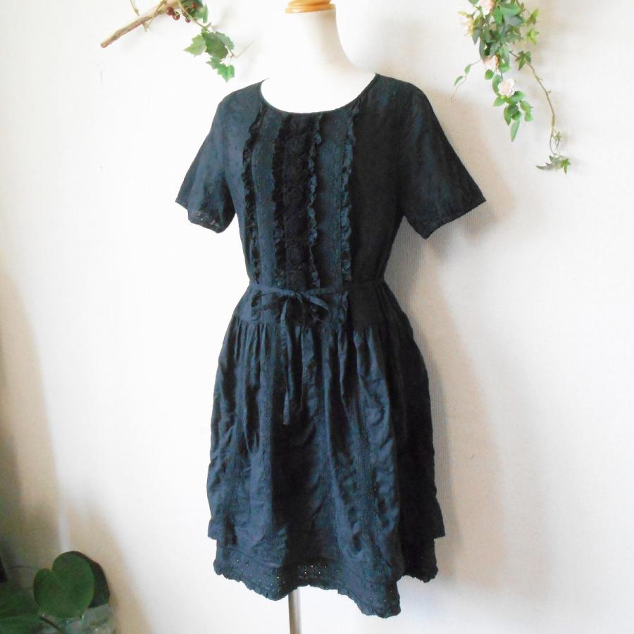 PINK HOUSE ピンクハウス お花 モチーフ の 可愛い カットワーク 刺繍  