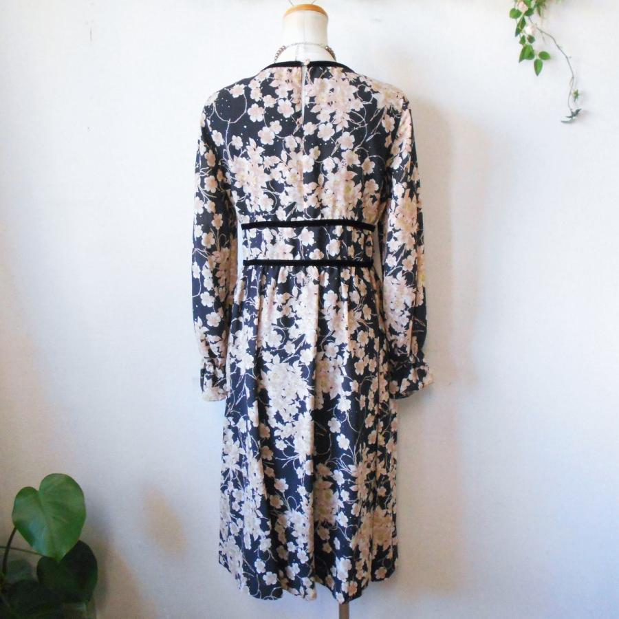 インゲボルグ　ワンピース　リボン柄　3段フリル　サイズ11号 インゲボルグワンピースリボン柄3段フリルサイズ11号