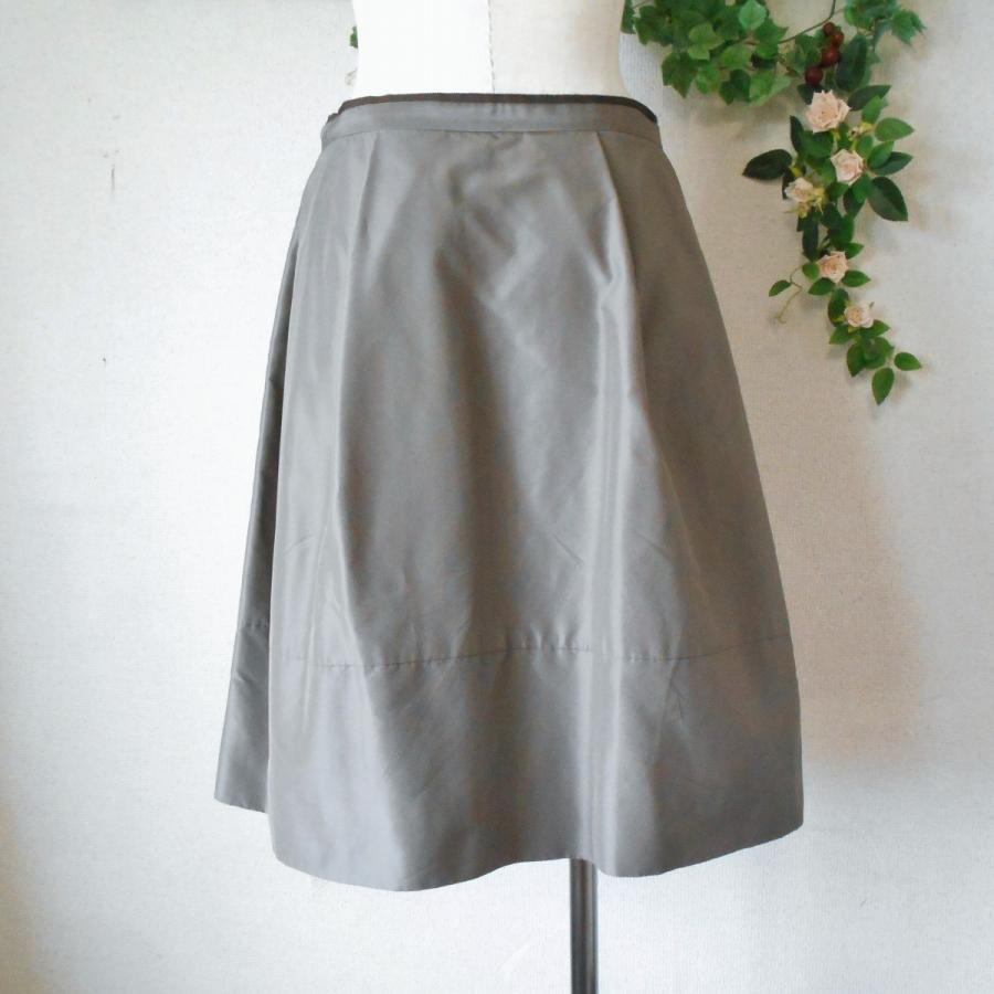 美品　フォクシー　FOXEY 40 シルク100 スカート フレアスカート ♥FOXEY♥ フォクシー (40) フレアスカート シルク100% キュプラ FOXEY