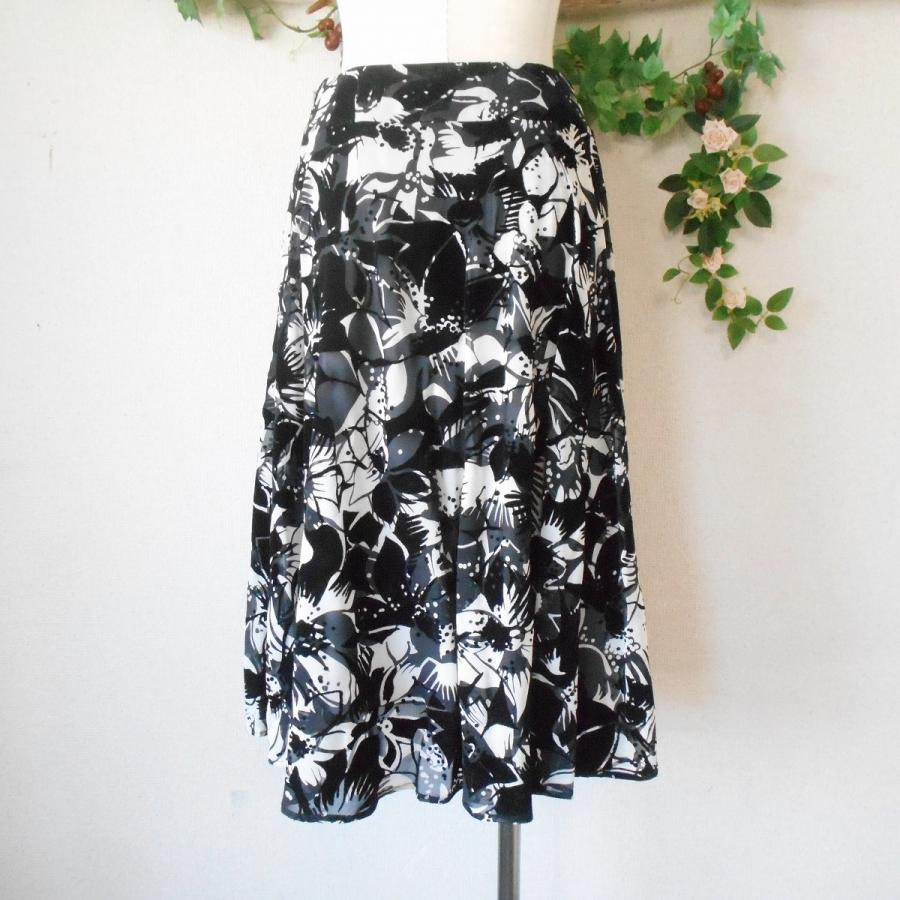 美品 （株）ワールド ルイシャンタン Lui Chantant プリント  